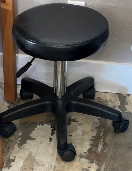 Black Leather Rolling Technicians Stool