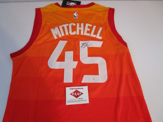 Donovan Mitchell of the Utah Jazz signed autographed basketball jersey PAAS COA 101