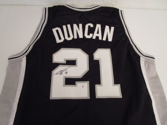 Tim Duncan of the San Antonio Spurs signed autographed basketball jersey PAAS COA 186