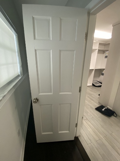 28" Interior Door, Three Brackets And Door Hardware Included