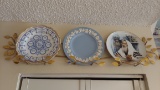 Lot Of (3) Decorative Wall Plates Mounted In Gold Leaf Stand