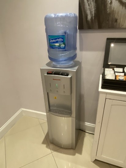 Honeywell Direct Pour Water Cooler. Hot Water Only. Cold Water Does Not Operate