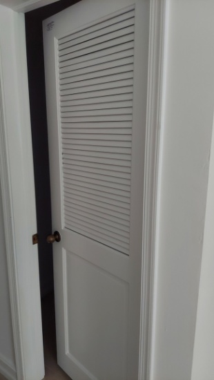30" x 84" Interior Door With Bahama Top And All Hardware