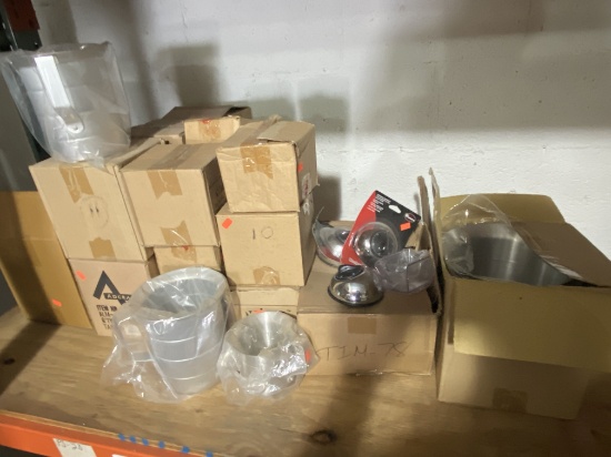 Lot Of Measuring Containers
