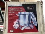 60 Qt Stock Pot With Cover. New
