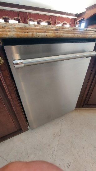 Thermador Stainless Steel 24"W x 30"H Dishwasher