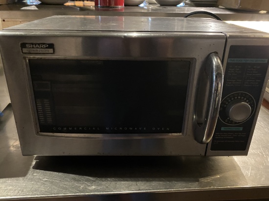 Sharp 1000 Watt Commercial Microwave Oven