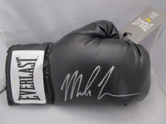 October Sports Memorabilia Auction Week 3