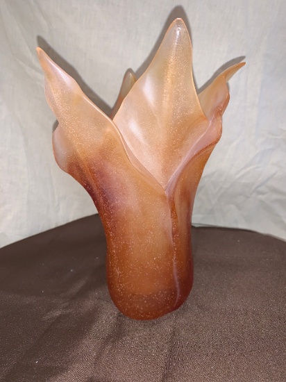 10"H Amber Glass Six Point Jagged Top Vase