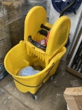 Rubbermaid Mop Bucket And Ringer