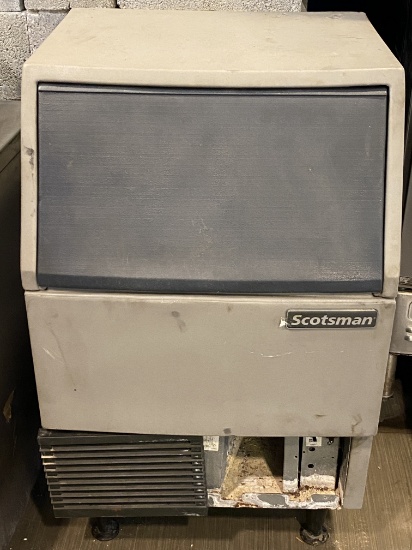 Scotsman Under Counter Ice Flaking Machine. Missing Grill