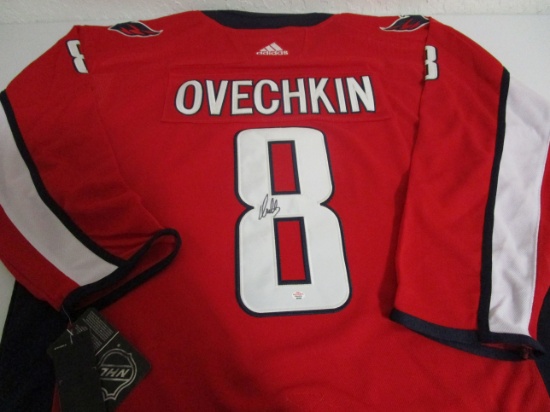 Alexander Ovechkin of the Washington Capitals signed autographed hockey jersey PAAS COA 068