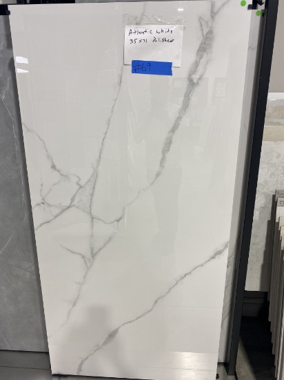 Porcelain tile Gloss 1,186 SQF