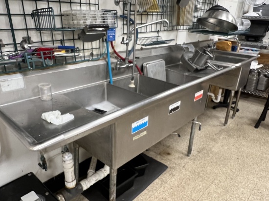 (3) Compartment S/S Sink with Drain Boards