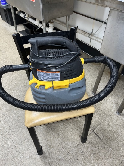Stinger Wet and Dry Vac