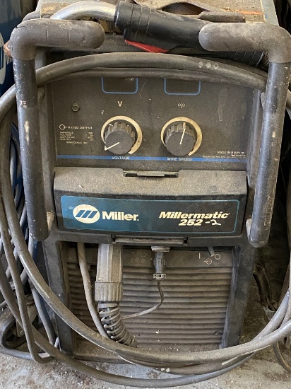 Millermatic 252-2 MIG Welding System. Complete With Leads And Welder