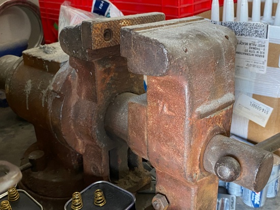 Heavy Duty Bench Vise