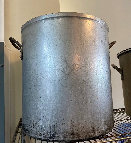 Medium Aluminum Stock Pot