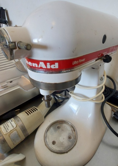 KitchenAid KSM90 Countertop Ultra Power Mixer. No bowl
