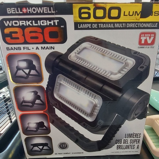 Bell & Howell 600 Lumens Work Light