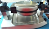 Waring Pro Commercial Waffle Maker. New
