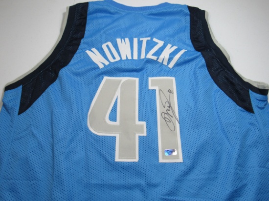 Dirk Nowitzki of the Dallas Mavericks signed autographed basketball jersey ERA COA 361
