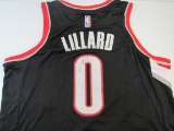 Damian Lillard of the Portland Trail Blazers  signed autographed basketball jersey PAAS COA 758