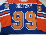 Wayne Gretzky of the Edmonton Oilers signed autographed hockey jersey PAAS COA 055