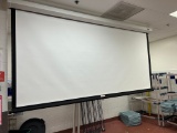 Retractable Projector Screen