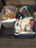 Pallet lot - Miscellaneous items, books and more