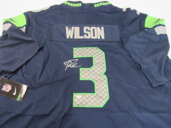 Russell Wilson of the Seattle Seahawks signed autographed football jersey PAAS COA 084