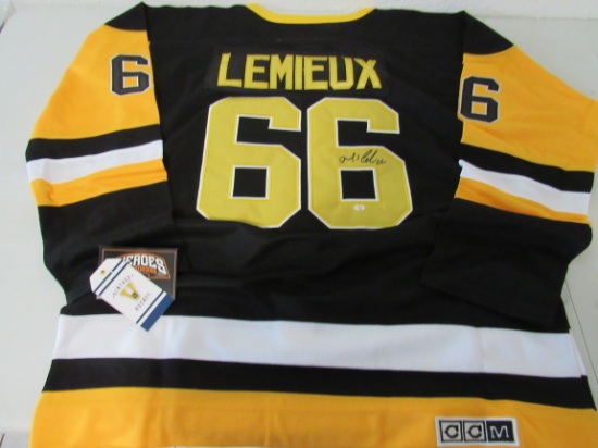 Mario Lemieux of the Pittsburgh Penguins signed autographed hockey jersey PAAS COA 486
