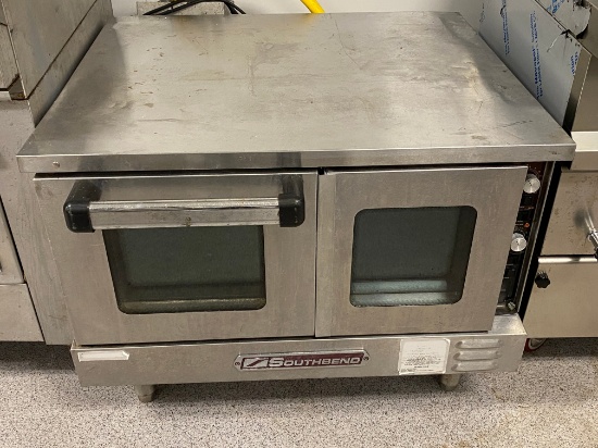 Southbend Convection Oven with Equipment Stand Top. This unit allows the user to utilize the Convect