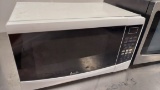 Avanti Carousel Microwave Oven