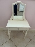 Children's Vanity Table with Mirror