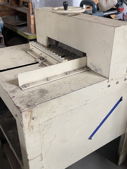 MARTIN YALE INDUSTRIES INC. Model # H175 Commercial Hydrolic Paper Cutter W/ Blade