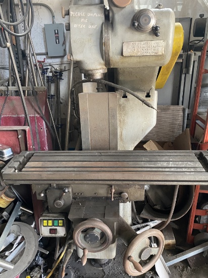 ABENE Horizontal Milling Machine W/ Traveling Plate / Bed - This item needs wiring as it is a DC uni