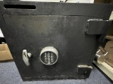 Digital Safe (NO COMBO)