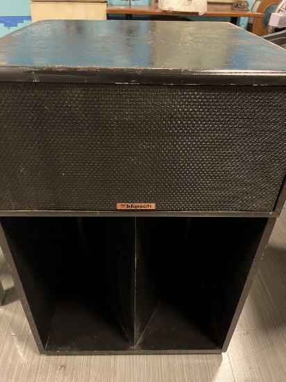 KLIPSCH Sub Woofer / Club Speaker / Large Sub Woofer in Box 24" by 26" by 36" Tall