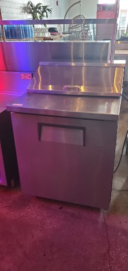 True refrigerated prep unit