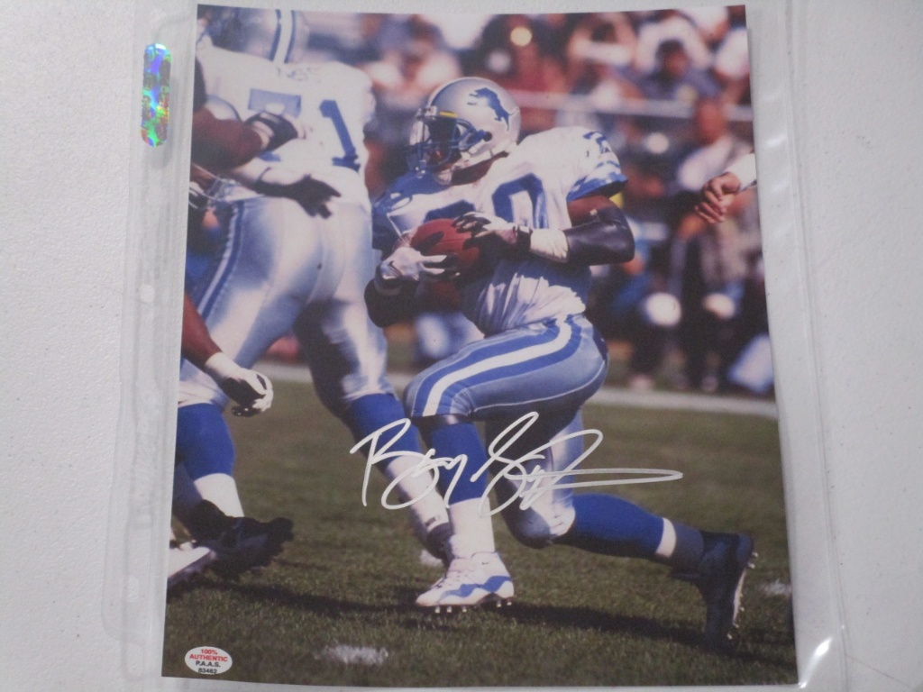 Barry Sanders Detroit Lions Signed Autographed 8 x 10 Running