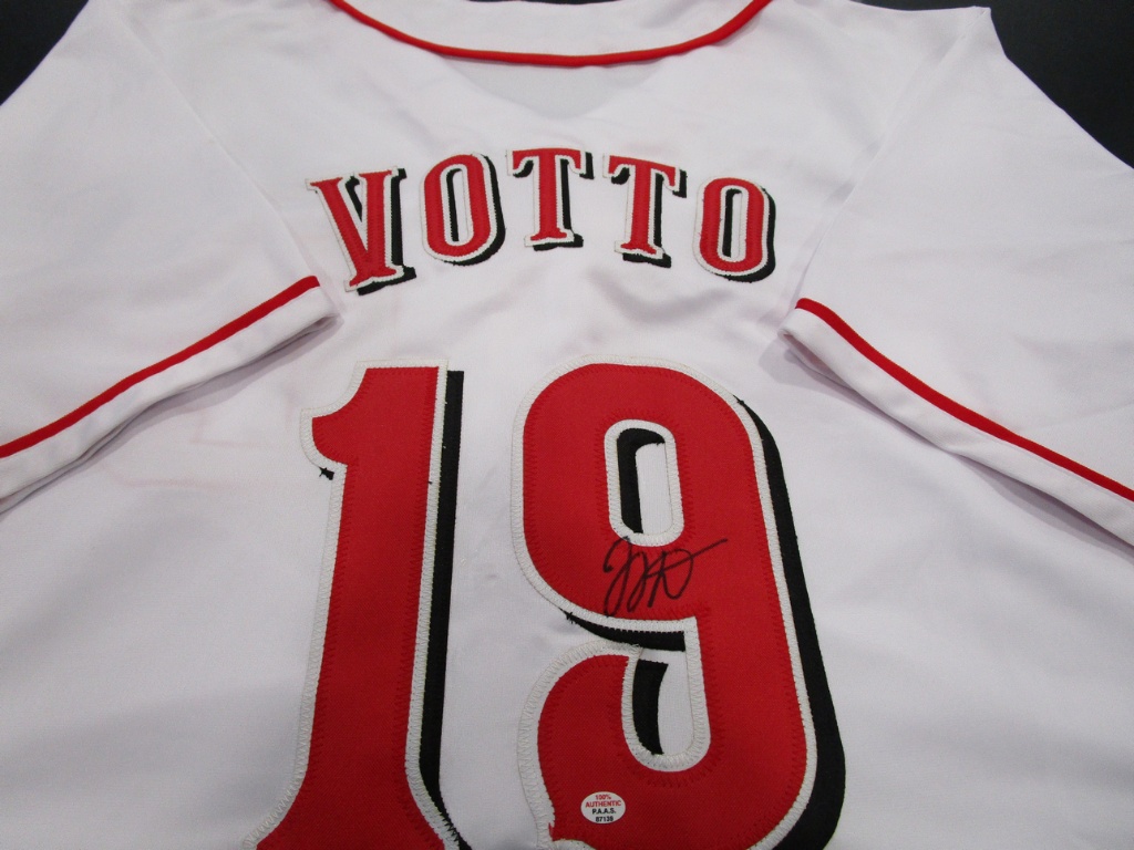 Joey Votto of the Cincinnati Reds signed autographed baseball