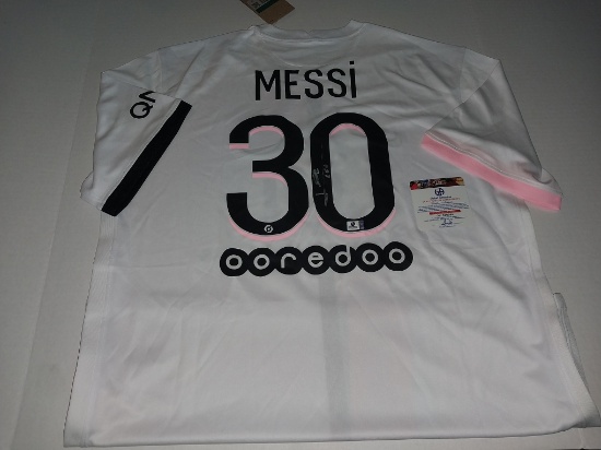 Messi Signed Jersey - COA by Global Authentics