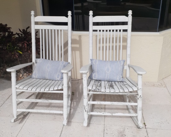 2  rocking chairs - need paint