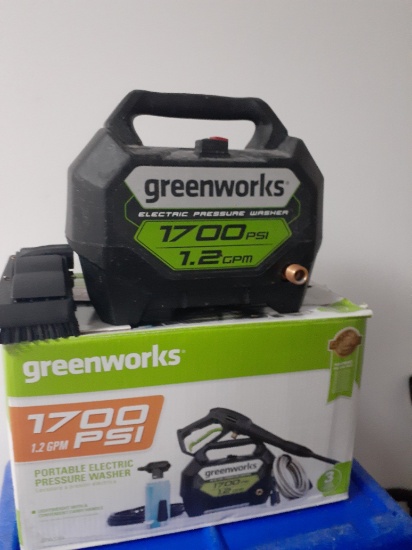 Green Works Pressure Washer - 1700 PSI