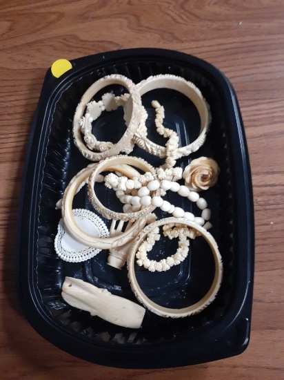 Jewelry lot - Bone items and others