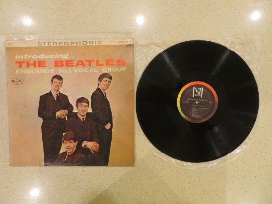 vintageÂ Beatles, "Introducing The Beatles", VeeJay, SR 1062, etched 63-3402; NOT ONE SCRATCH
