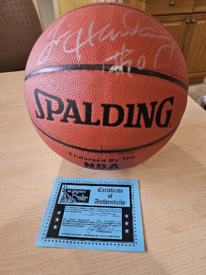 Tim Hardaway Official Spalding Signed Basketball with Case - All Star Certified