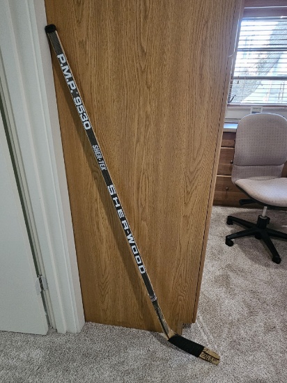 Florida Panthers Brian Skrudland Hockey Stick Signed by Ray Bourque