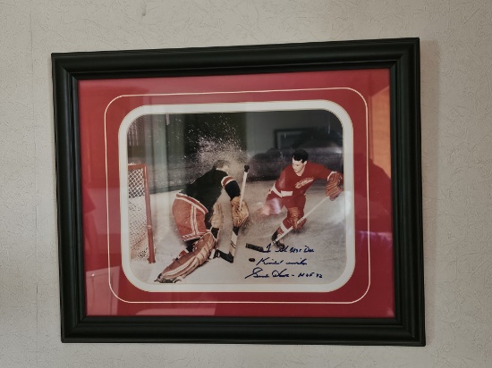 16" x 13" Gordy Howe Hall of Fame 73 Signed Framed Photo